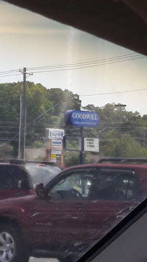 Thrift Store «Goodwill Store, Donation Center, And Outlet», reviews and photos