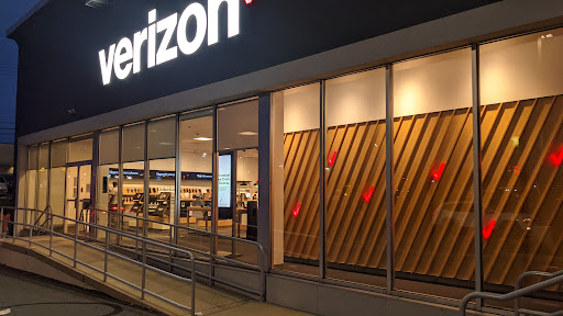 Cell Phone Store «Verizon», reviews and photos, 7000 Hadley Rd, South Plainfield, NJ 07080, USA