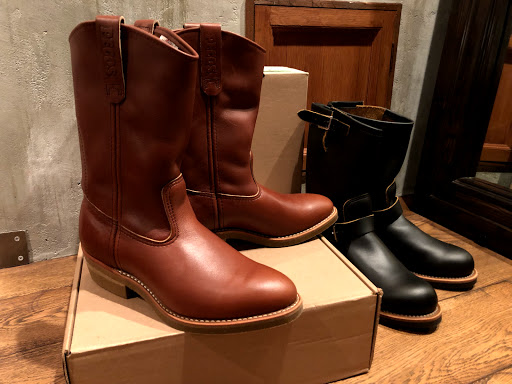 Stores to buy black cowboy boots Tokyo