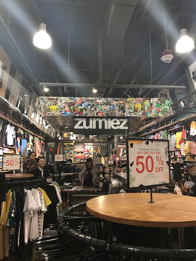 Zumiez