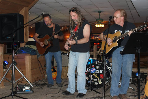 Bar & Grill «Route 61 Roadhouse», reviews and photos, 449 Woodlawn Ave, Sunbury, PA 17801, USA