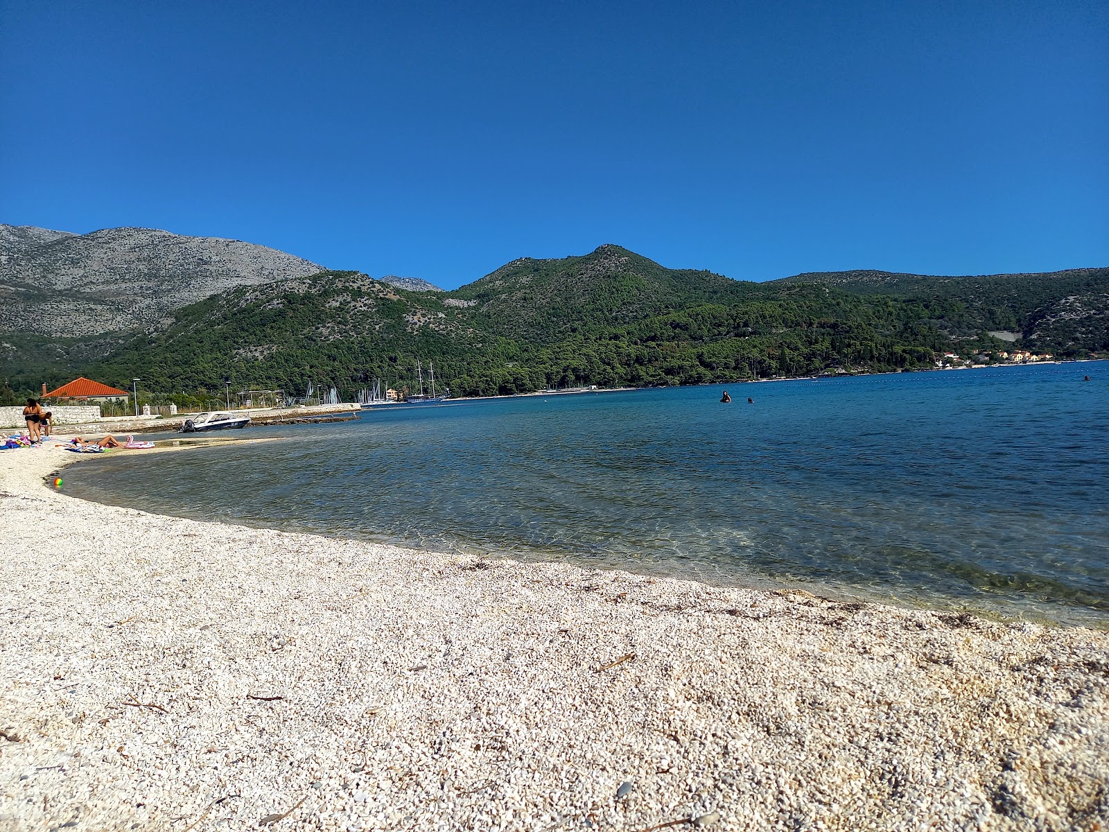 Foto de Grgurici II beach y el asentamiento