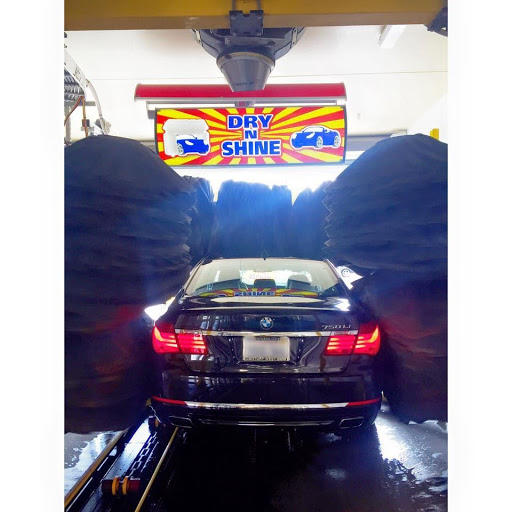 Car Wash «In-N-Out Express Car Wash Inc», reviews and photos, 13310 Sherman Way, North Hollywood, CA 91605, USA
