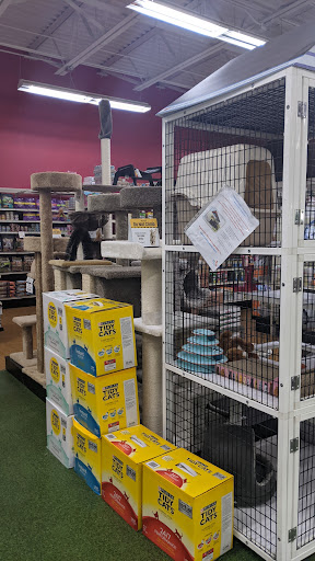 Pet Supply Store «Pet Supermarket», reviews and photos, 801 E Sunrise Blvd, Fort Lauderdale, FL 33304, USA