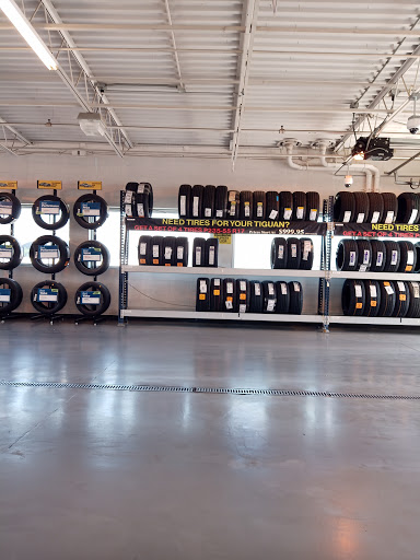 Volkswagen Dealer «AutoNation Volkswagen Las Vegas», reviews and photos, 6375 W Sahara Ave, Las Vegas, NV 89146, USA