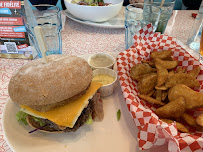 Cheeseburger du Restaurant Holly's Diner à Marzy - n°15