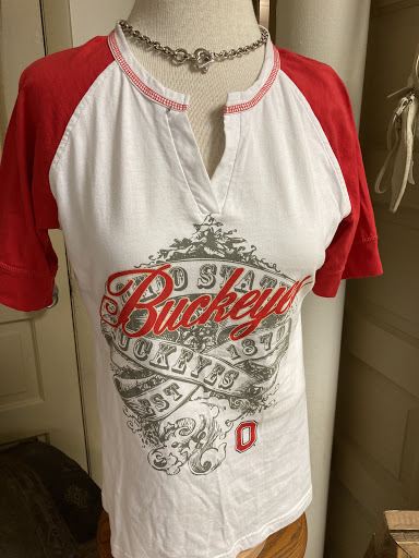 Thrift Store «3rd & Wooster Threads», reviews and photos, 301 N Wooster Ave, Dover, OH 44622, USA