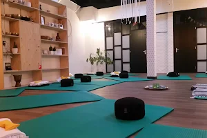 Yogastudio Ranja met een Rietje voor yoga, coaching en holistische therapie image