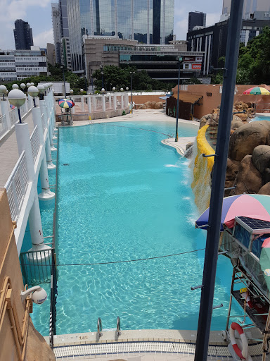 附近漂亮的游泳池 香港