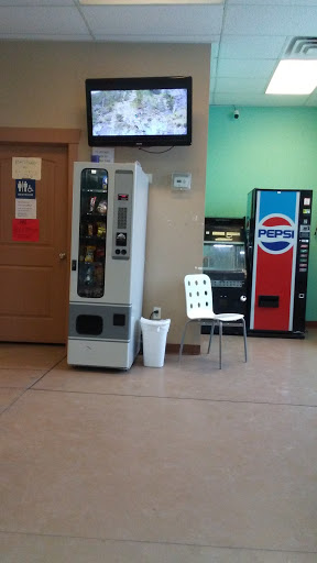 Laundromat «City Creek Coin Laundry», reviews and photos, 715 S 900 W, Salt Lake City, UT 84104, USA