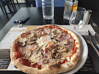 Prosciutto crudo du Pizzeria La Felicita à Saint-Grégoire - n°3