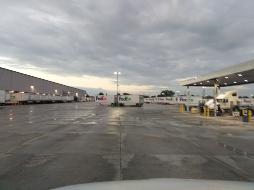 Mailing Service «FedEx Ground», reviews and photos, 6833 W 75th St, Chicago, IL 60638, USA