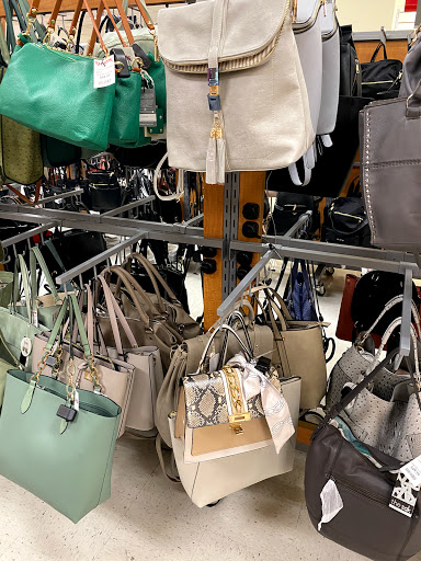 Department Store «T.J. Maxx», reviews and photos, 3355 Rosecrans St, San Diego, CA 92110, USA