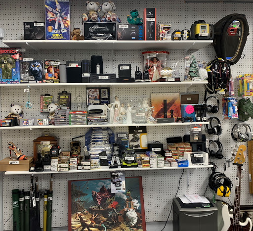 Pawn Shop «Big Dog Pawn & Jewelry of Murray», reviews and photos, 5805 State St, Murray, UT 84107, USA