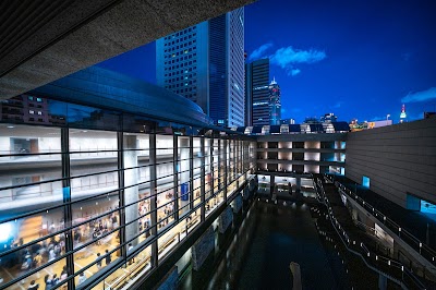 新国立劇場
