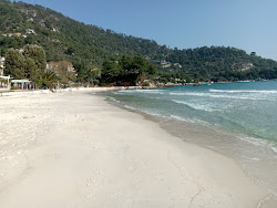Foto di Golden Sand beach e l'insediamento