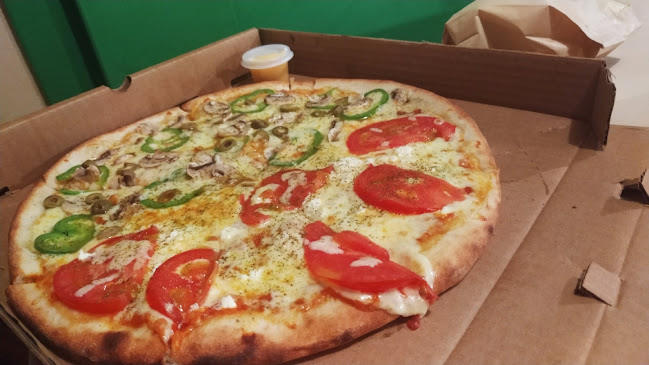 Opiniones de New Yorkers Pizza & Sandwich en Quito - Pizzeria