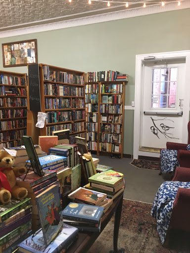 Book Store «Serendipity Books», reviews and photos, 113 W Middle St, Chelsea, MI 48118, USA