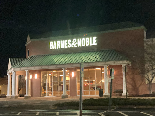 Book Store «Barnes & Noble Booksellers Fredericksburg/ Central Park», reviews and photos, 1220 Carl D. Silver Parkway, Fredericksburg, VA 22401, USA