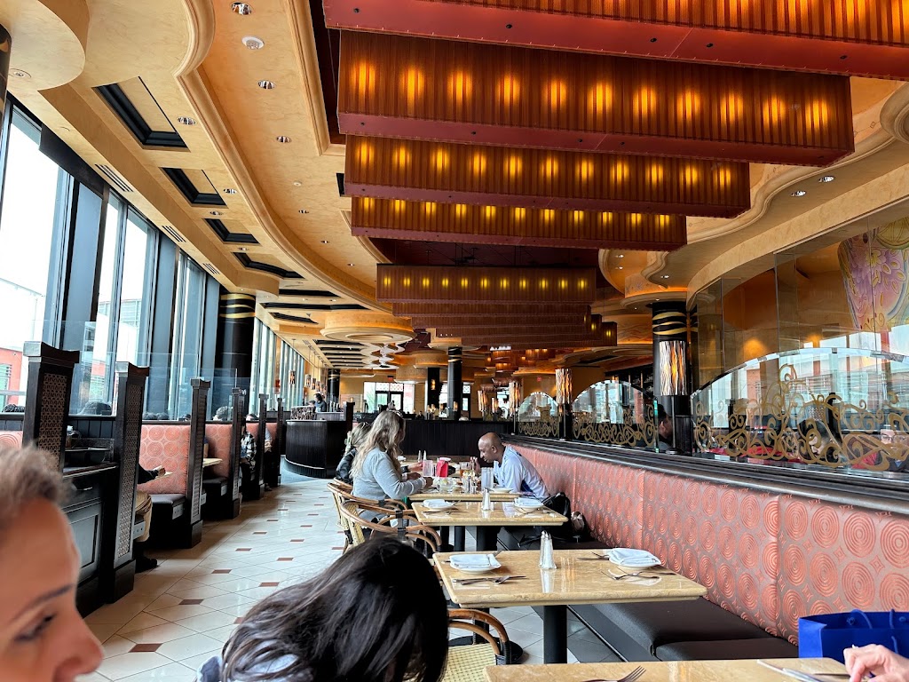 The Cheesecake Factory 90401