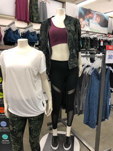 Stores to buy women's leggings Nashville