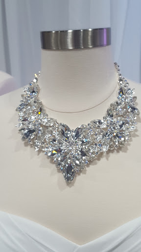 Bridal Shop «Divas Closet Bridal Boutique», reviews and photos, 1034 Merriam Ln, Kansas City, KS 66103, USA