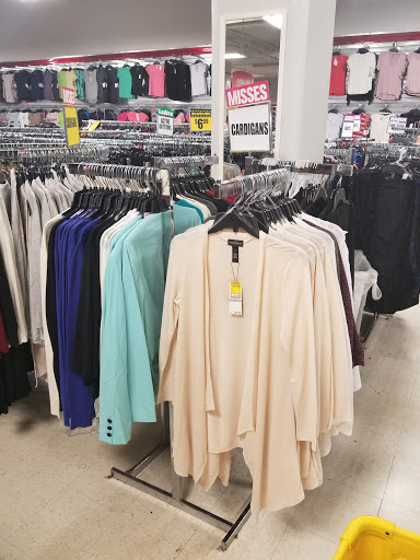 Clothing Store «Forman Mills», reviews and photos, 4411 N Market St, Wilmington, DE 19802, USA