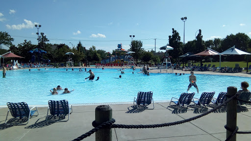 Water Park «Coral Cove Water Park», reviews and photos, 849 W Lies Rd, Carol Stream, IL 60188, USA