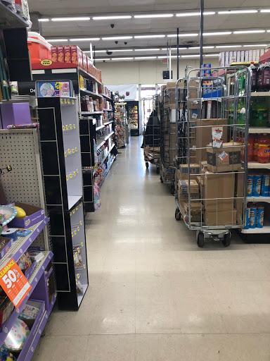 Home Goods Store «Dollar General», reviews and photos, 3427 Hillsborough Rd, Durham, NC 27705, USA