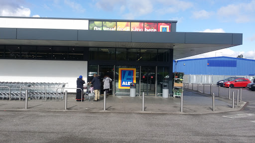 Aldi Oldham