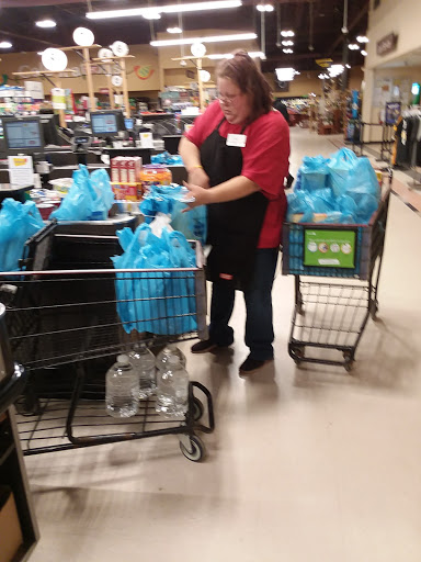 Supermarket «Giant Eagle Supermarket», reviews and photos, 1800 McKees Rocks Rd, McKees Rocks, PA 15136, USA