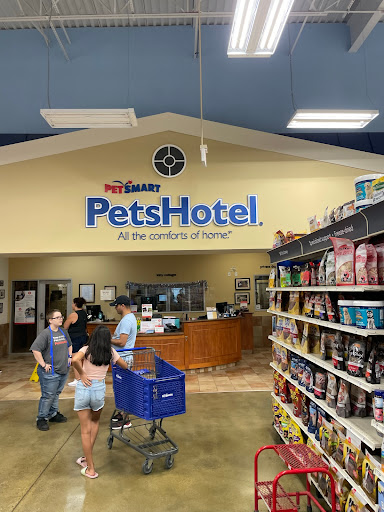 Pet Supply Store «PetSmart», reviews and photos, 1140 W Elliot Rd, Tempe, AZ 85284, USA