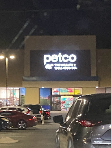 Pet Supply Store «Petco Animal Supplies», reviews and photos, 1605 Beltline Rd SW, Decatur, AL 35601, USA