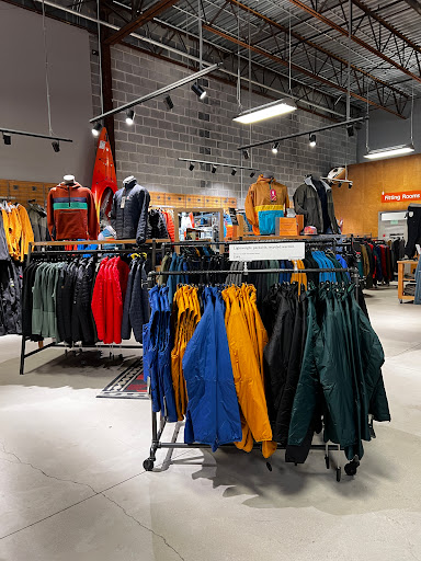 Camping Store «REI», reviews and photos, 63 W Aylesbury Rd, Timonium, MD 21093, USA