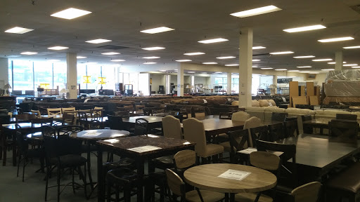 Furniture Store «American Freight Furniture and Mattress», reviews and photos, 7102 Turfway Rd, Florence, KY 41042, USA