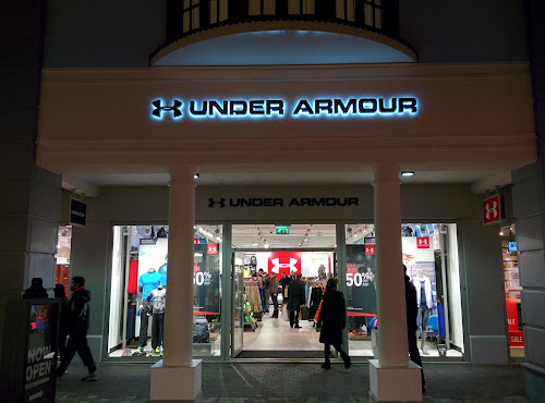 steeg Diplomatieke kwesties verlies uzelf Under Armour Factory House Roermond - Sporting goods store in Roermond,  Netherlands | Top-Rated.Online