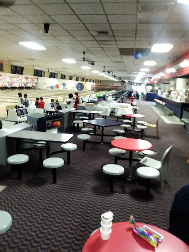 Bowling Alley «Bowl America Woodbridge», reviews and photos, 13409 Occoquan Rd, Woodbridge, VA 22191, USA