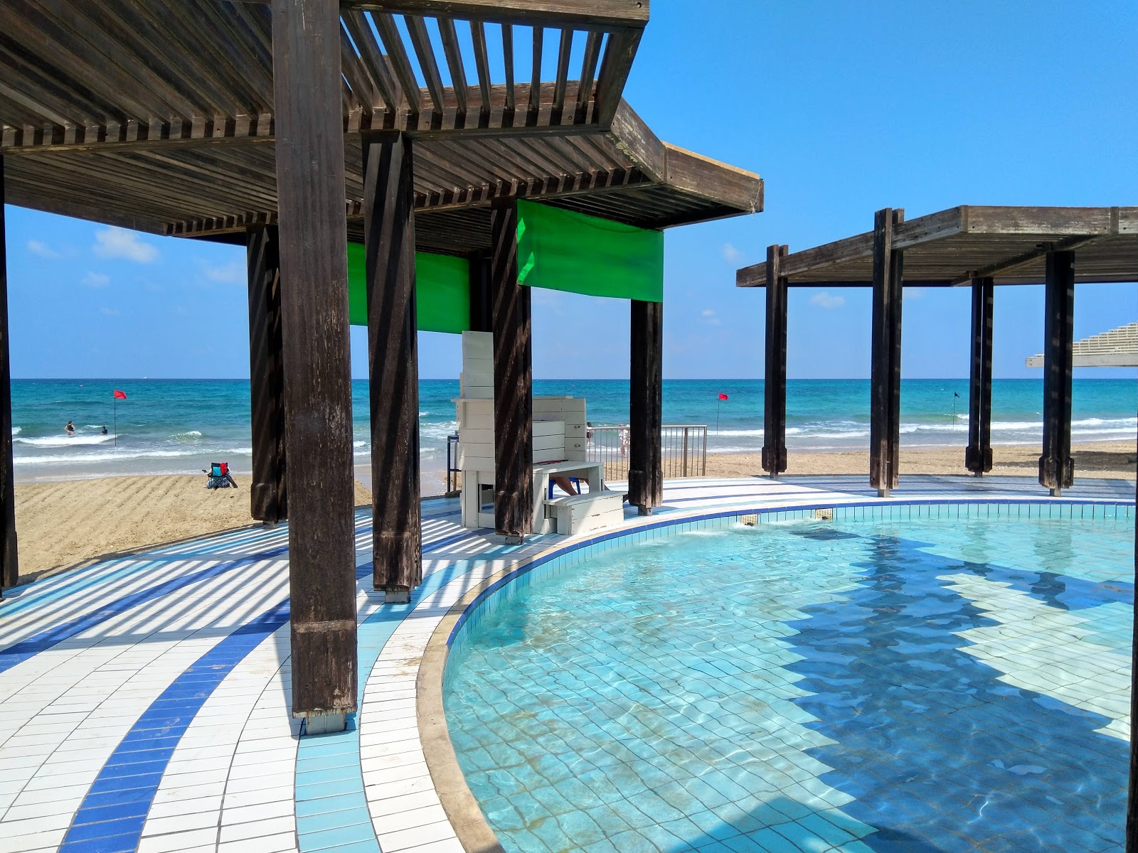 Photo of Zamir beach amenities area