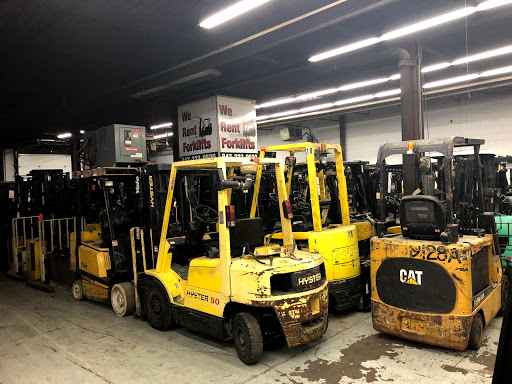 Auto Body Shop «Golf Mill Auto Center», reviews and photos, 1964 Mannheim Rd, Des Plaines, IL 60018, USA