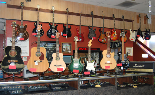 Pawn Shop «All That Glitters Pawn Shop Portland», reviews and photos, 12200 SE Division St, Portland, OR 97236, USA