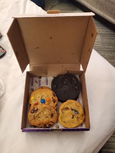 Cookie Shop «Insomnia Cookies», reviews and photos, 1913 S 4th St, Louisville, KY 40208, USA