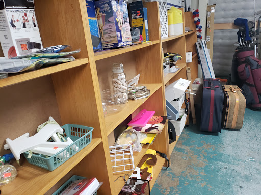 Thrift Store «Miracle Hill Thrift Store - Pete Hollis Blvd Greenville», reviews and photos