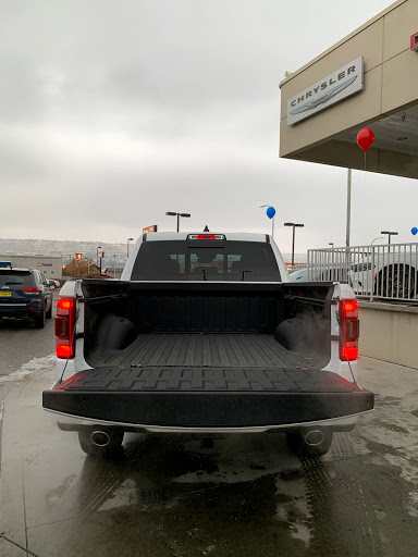 Car Dealer «Town Chrysler Jeep Dodge Ram», reviews and photos, 1001 N Miller St, Wenatchee, WA 98801, USA