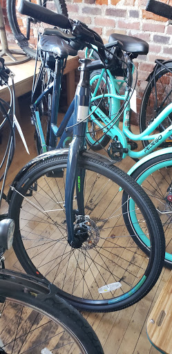 Bicycle Store «Ichi Bike», reviews and photos, 311 E Walnut St, Des Moines, IA 50309, USA