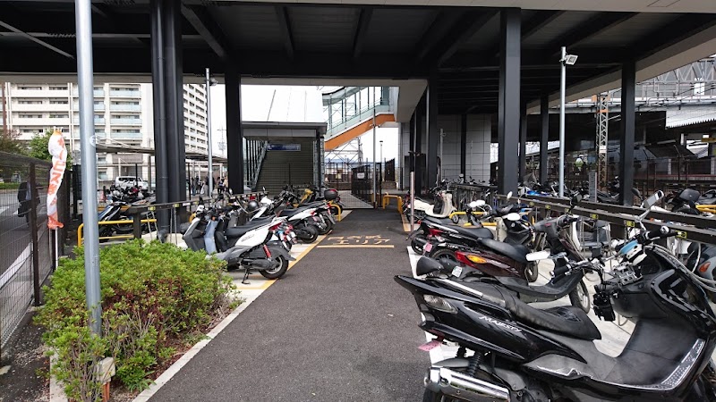 JR桂川駅西口バイク駐車場