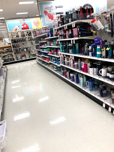 Department Store «Target», reviews and photos, 1 Hawes Way, Stoughton, MA 02072, USA