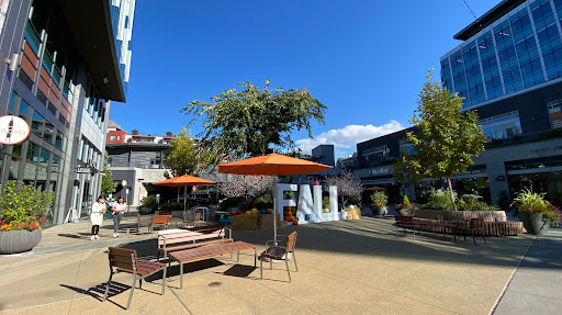 Grocery Store «Quality Food Center», reviews and photos, 211 Parkplace Center, Kirkland, WA 98033, USA