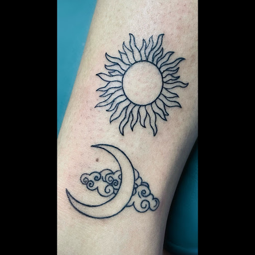 Explore female stomach tattoo ideas, creative tattoo ideas in Copperas Cove, available at Black Moon Tattoo Company