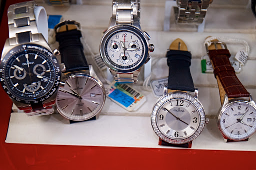 Tiendas para comprar relojes baratos Lima