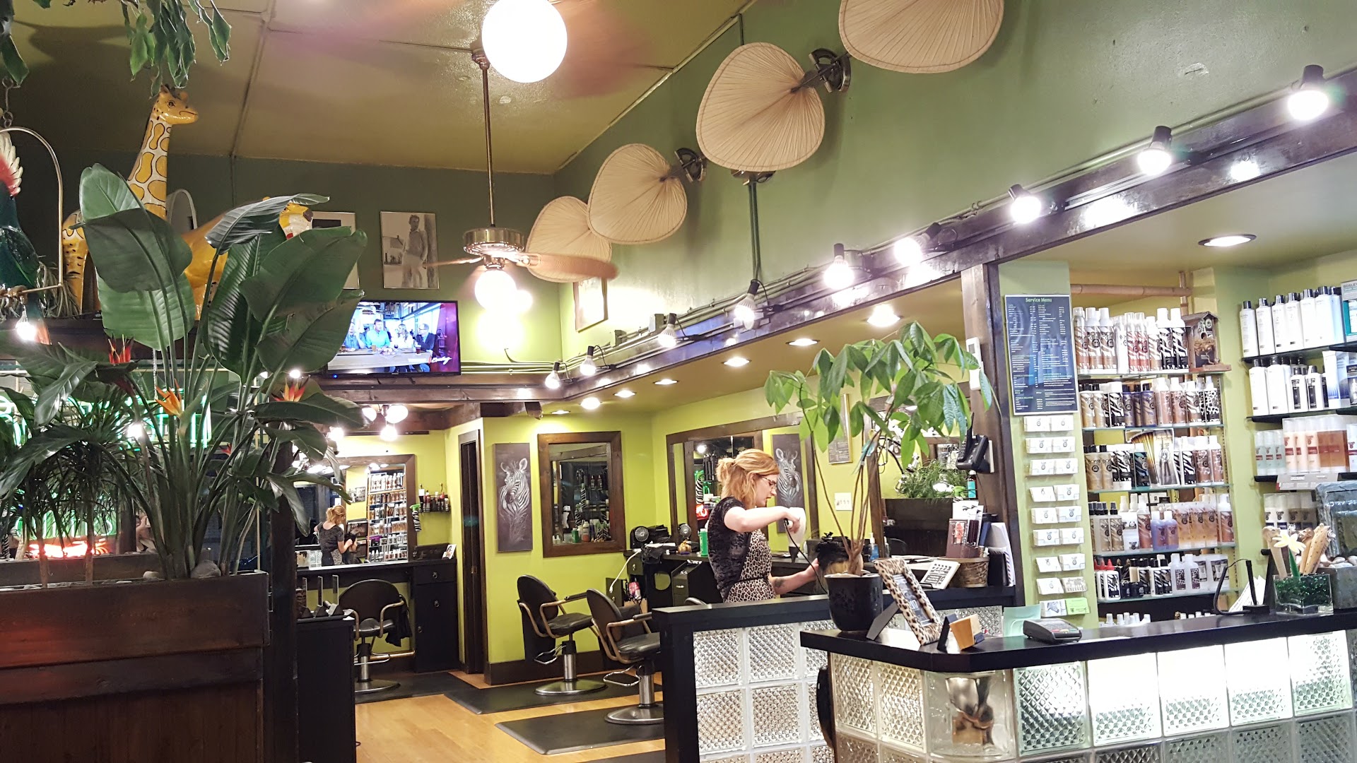 Bombaii Cutters Hair Salon